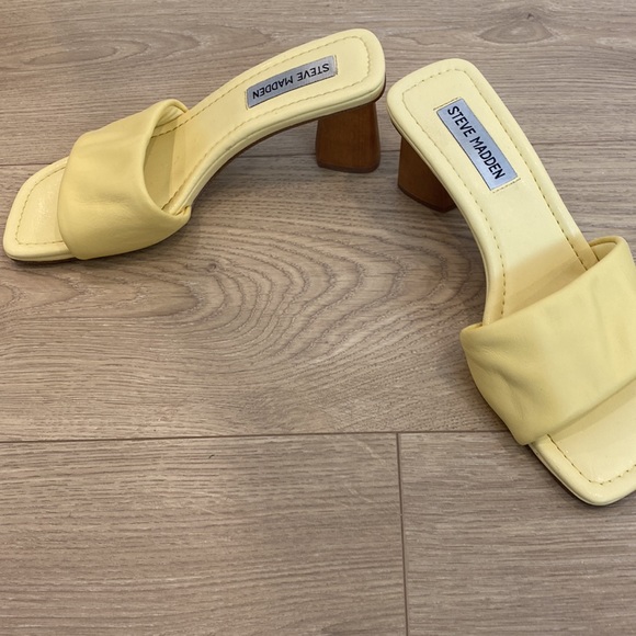 Steve Madden Yellow Saged Heeled Sandal - Picture 8 of 8